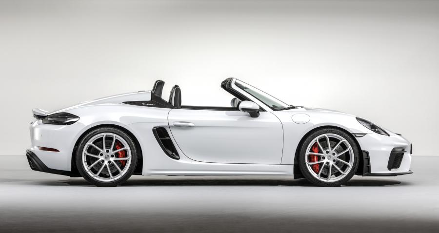  Porsche 718 Spyder (982) 2019 года  (WW) (фото 6 из 318)